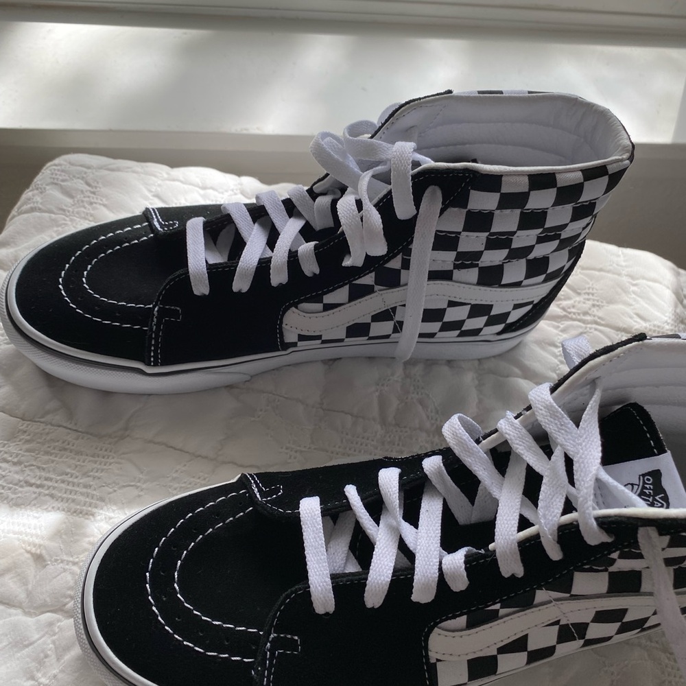 New Vans Checkerboard High-Top Sneakers in Black and White ( - Picture 2 of 8